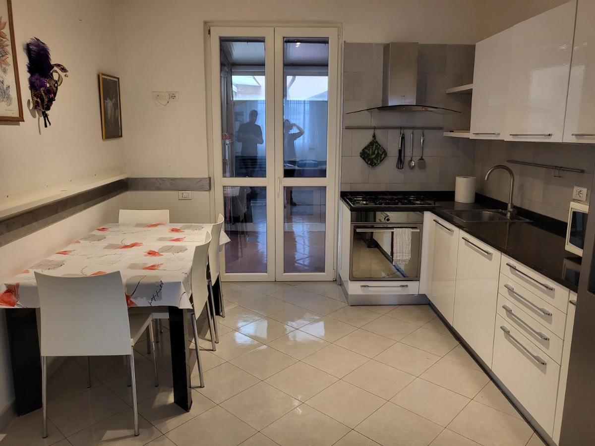 L'Appoggio Perfetto Appartement Viareggio Buitenkant foto